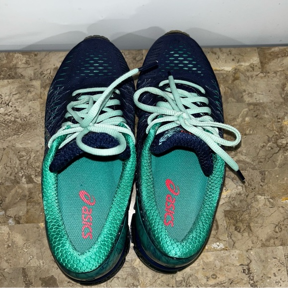Women’s Asics Gel Quantum 360 Size 7 1/2 - Picture 5 of 11